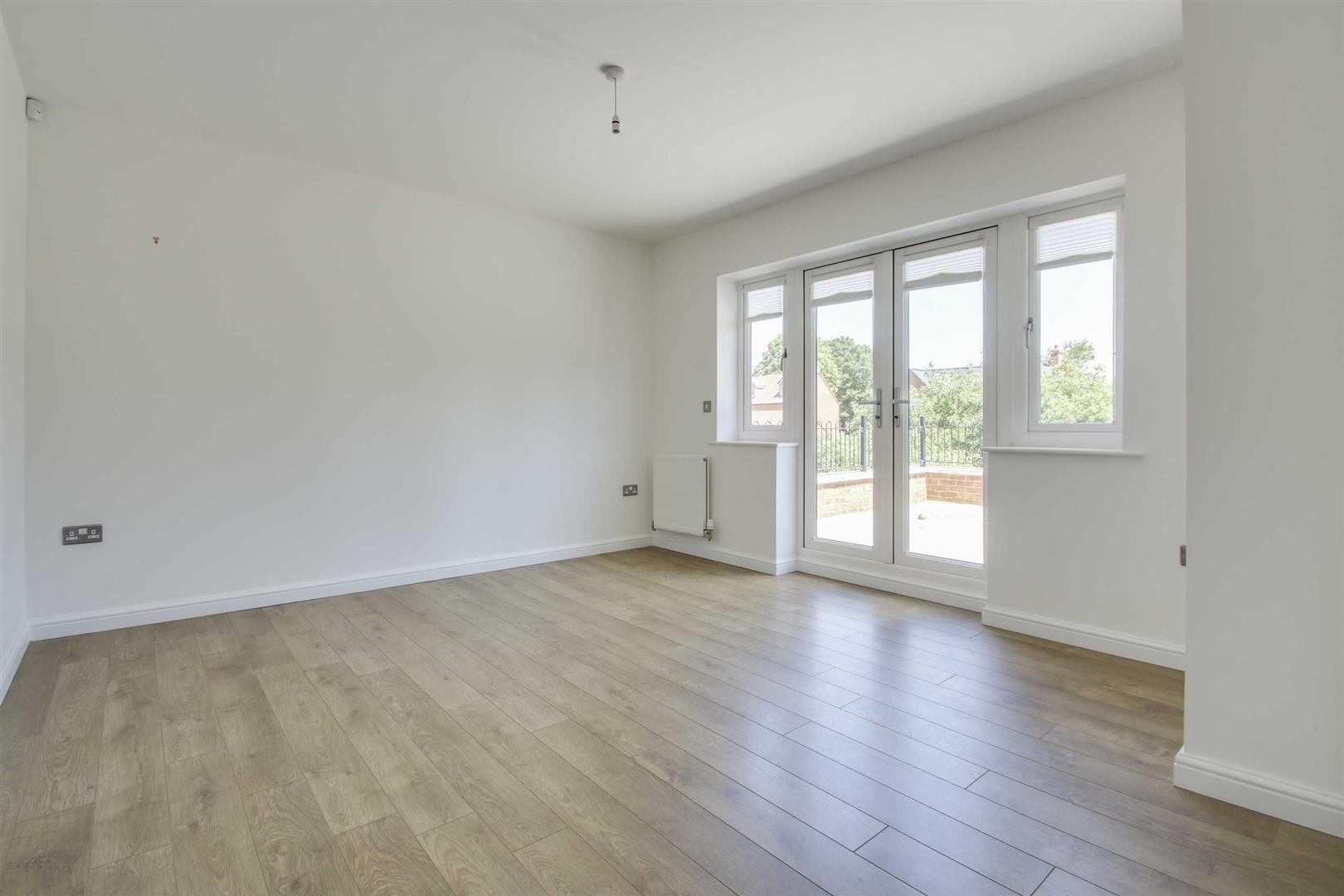 Wreschner Close, Deanshanger, Milton Keynes